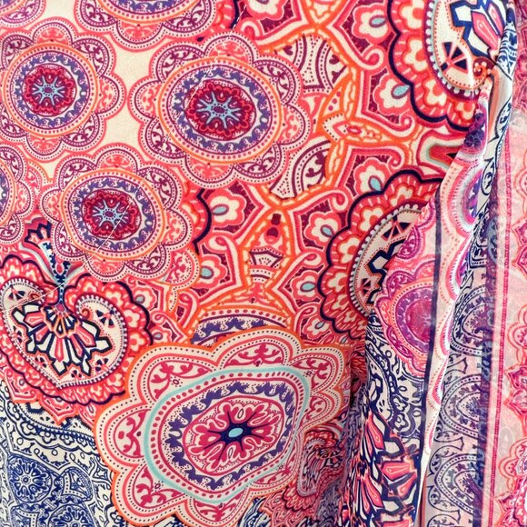 ๐ธ Chicoโs Paisley & Floral V-Neck Top โ Size 1 (Medium/Large) ๐๐๐ - Picture 6 of 14